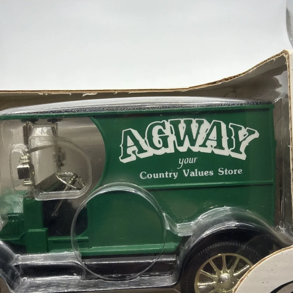 ERTL 1912 Open Cab AGWAY DELIVERY TRUCK BANK‎ Diecast Metal 1/25 Scale